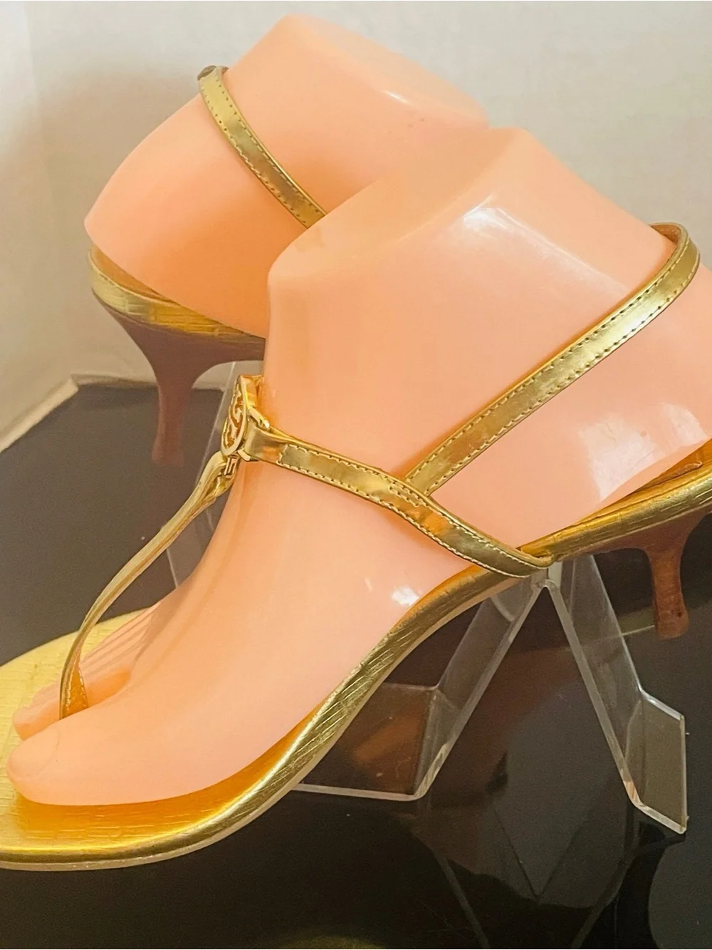 Tory Burch T-Strap  Metallic Gold Leather Heeled Sandal Women’s SZ 7.5